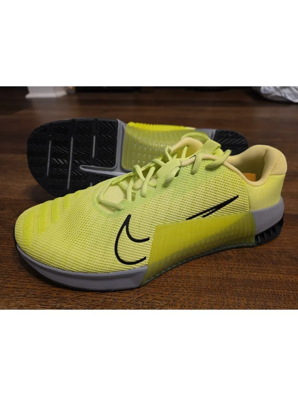 Size 12.5 Nike Metcon 9 Men Training Shoes Light Lemon Twist Volt DZ2617 701 New